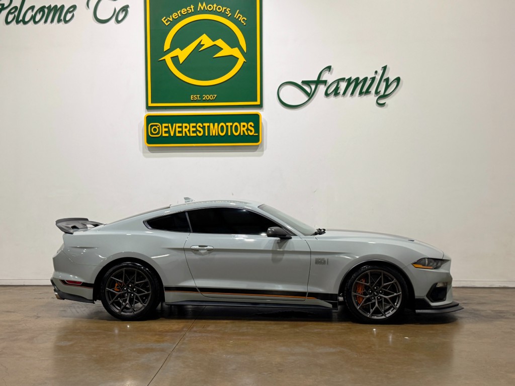 2022 Ford Mustang Image 10