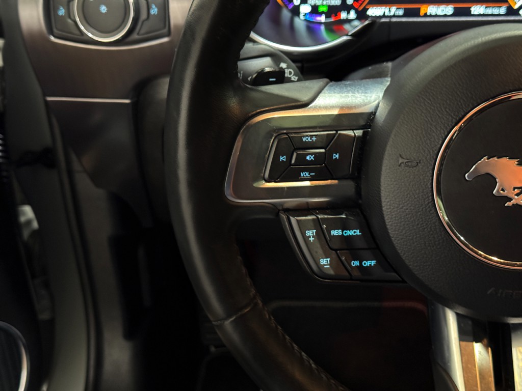 2022 Ford Mustang Image 19