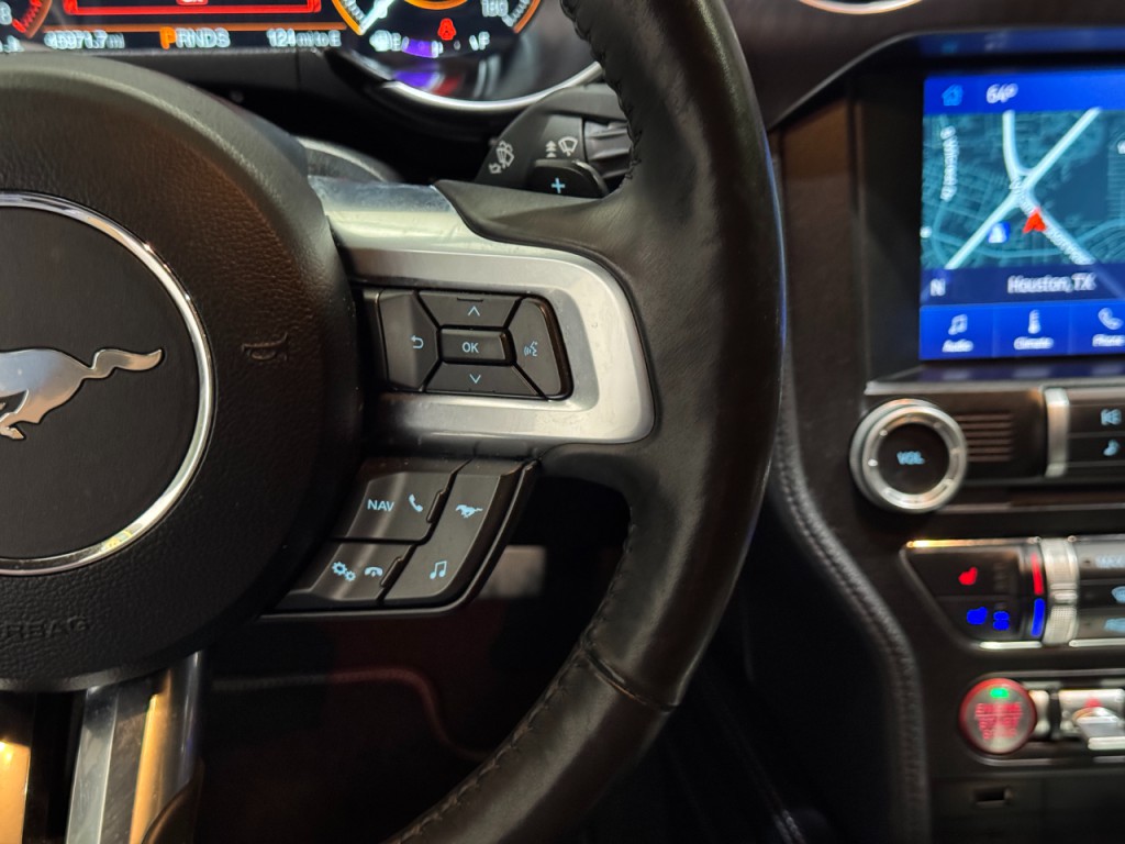 2022 Ford Mustang Image 20