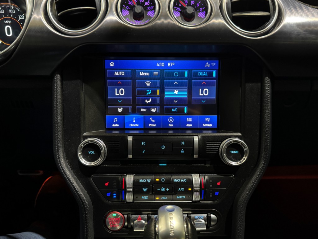2022 Ford Mustang Image 38
