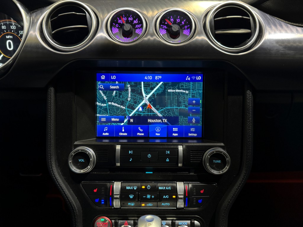 2022 Ford Mustang Image 39