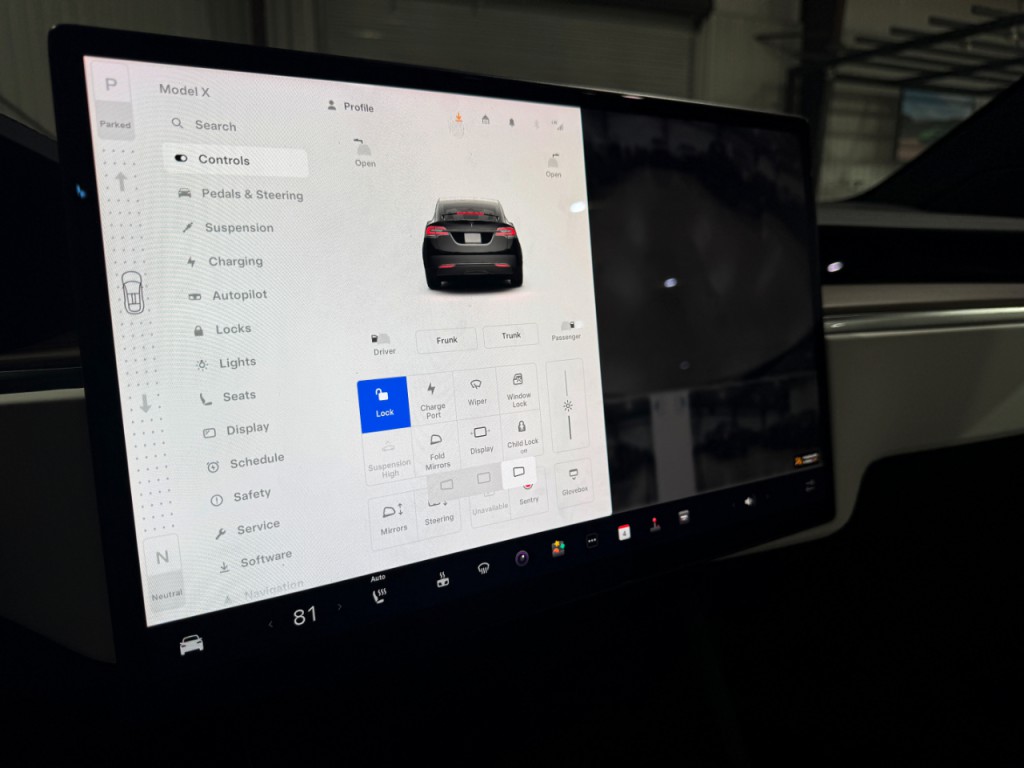 2022 Tesla Model X Image 23