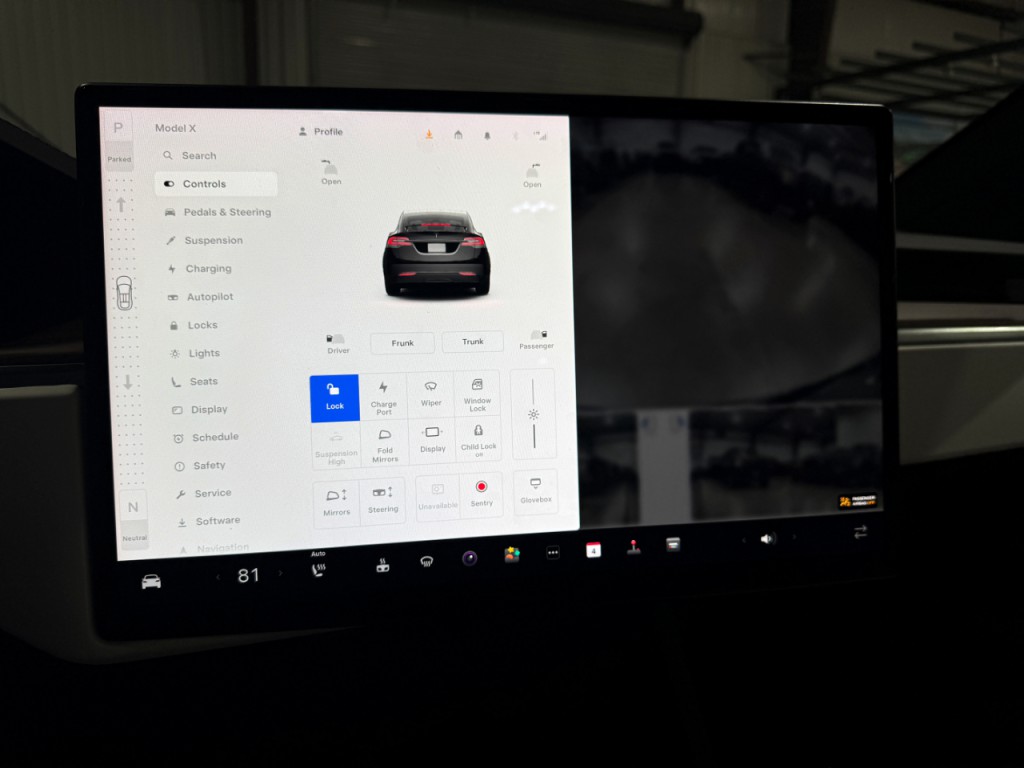 2022 Tesla Model X Image 24