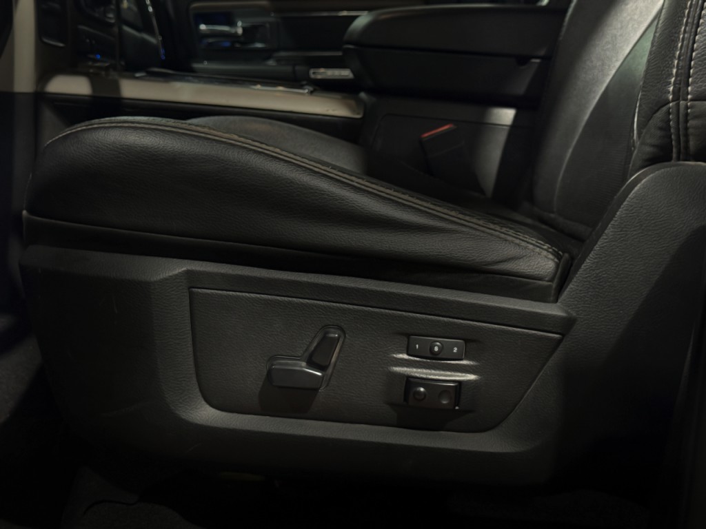2015 RAM 3500 Image 10