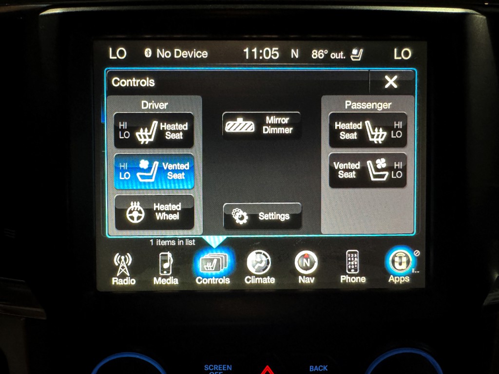 2015 RAM 3500 Image 21