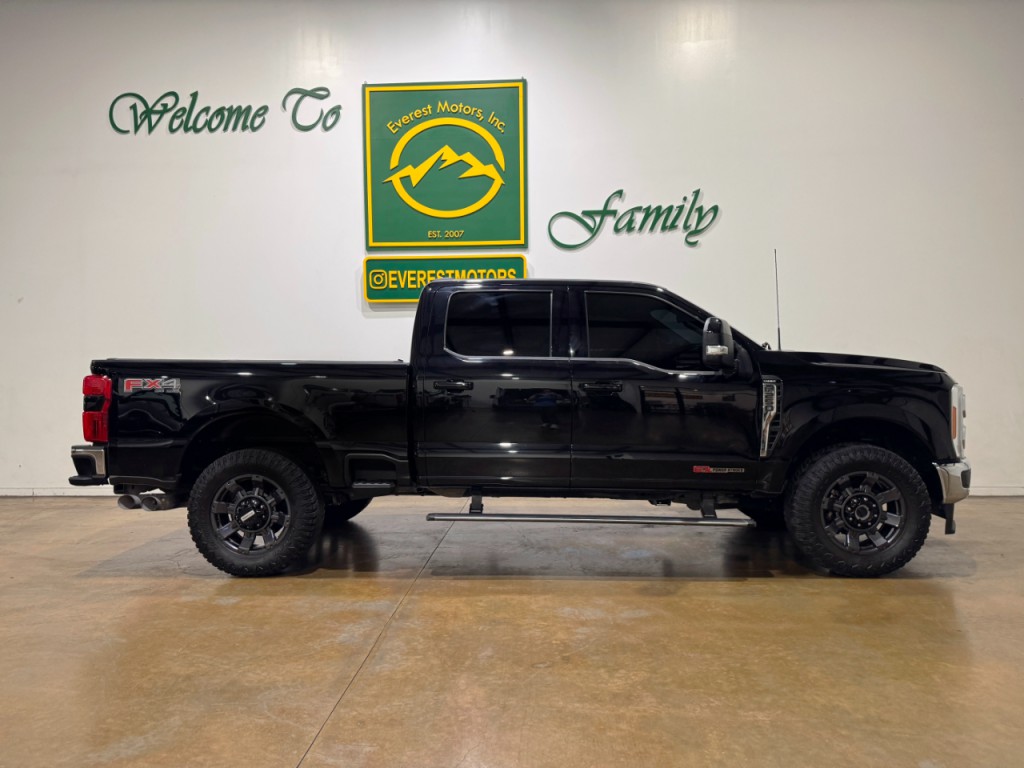 2023 Ford F-250 Image 3