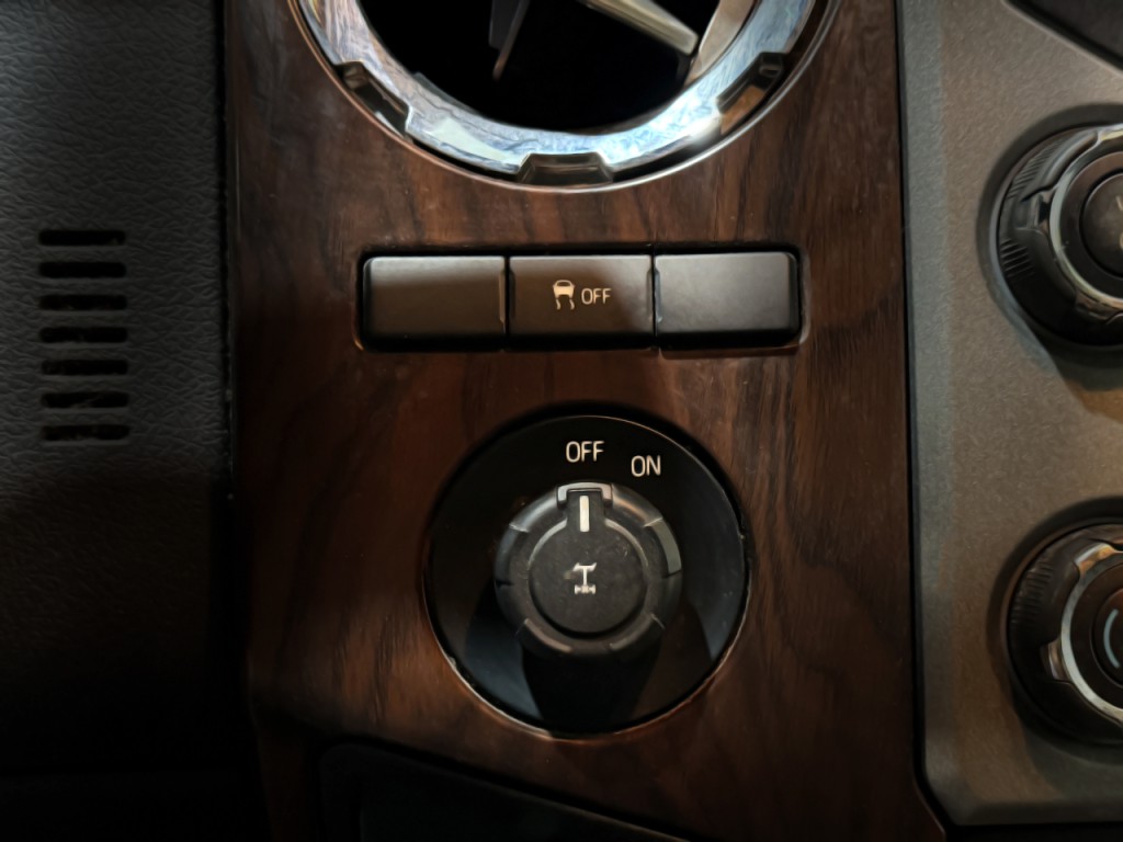 2014 Ford F-250 Image 22