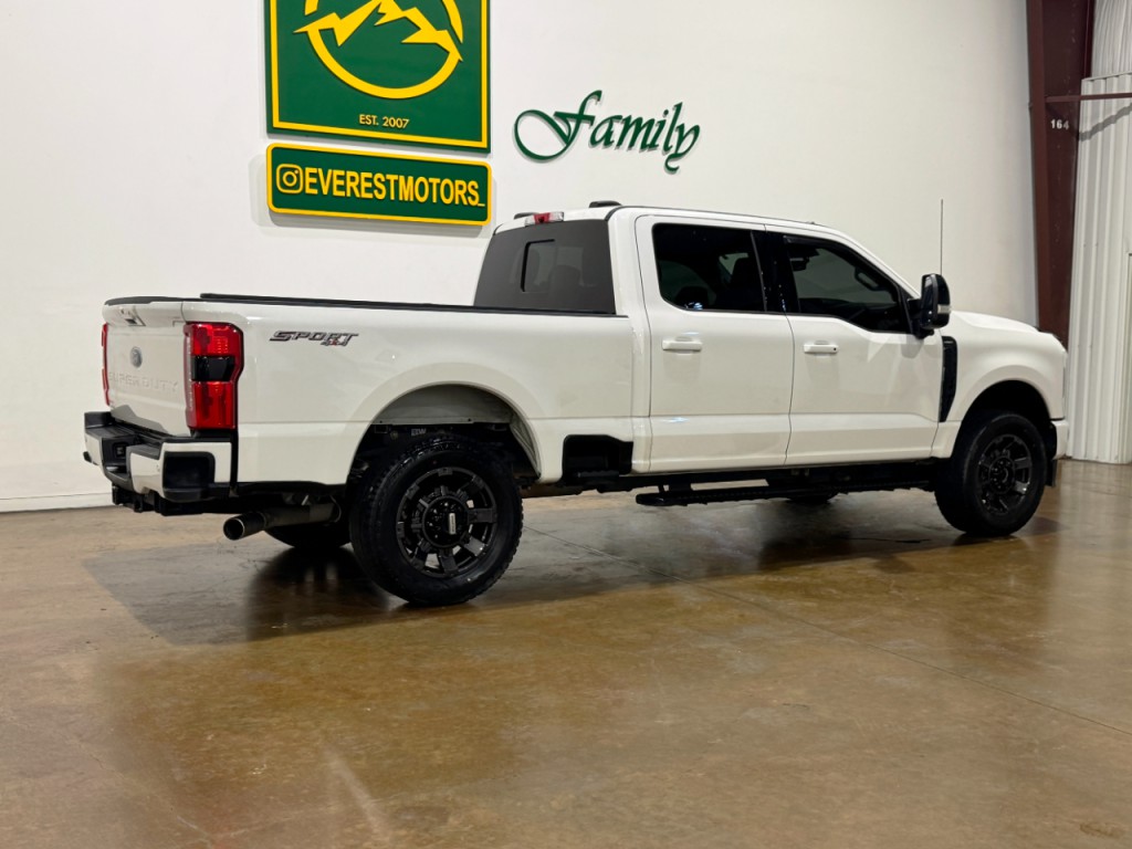 2024 Ford F-250 Image 2