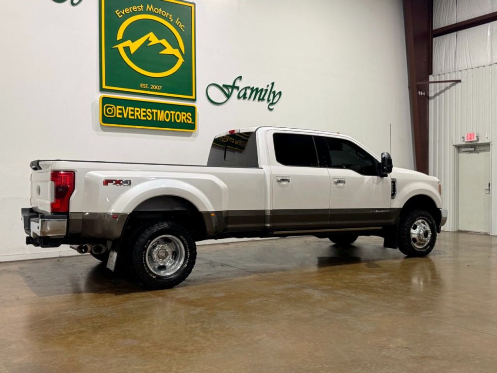 2017 Ford F-350 Image 3