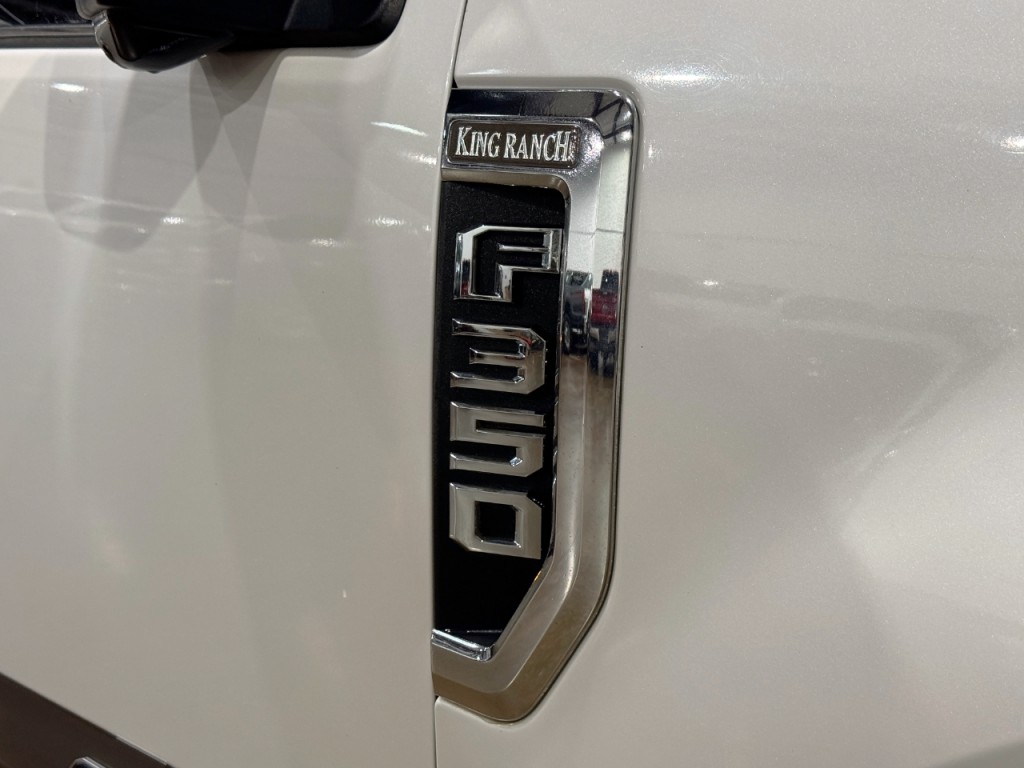 2017 Ford F-350 Image 47