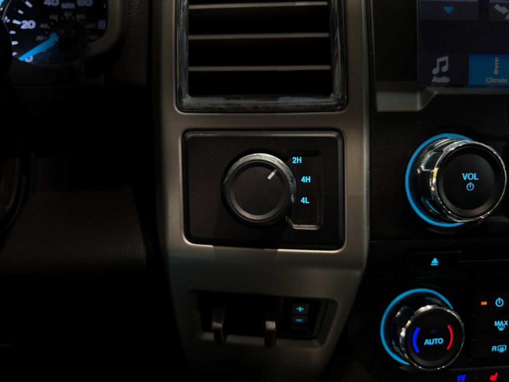 2017 Ford F-350 Image 6