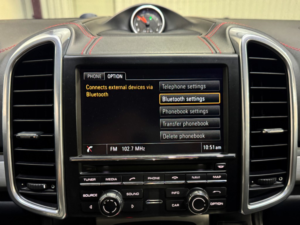 2013 Porsche Cayenne Image 12