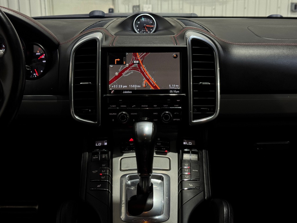 2013 Porsche Cayenne Image 26