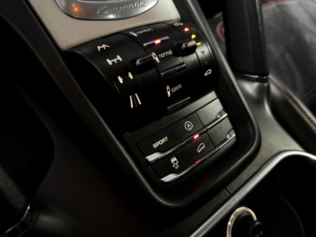 2013 Porsche Cayenne Image 37