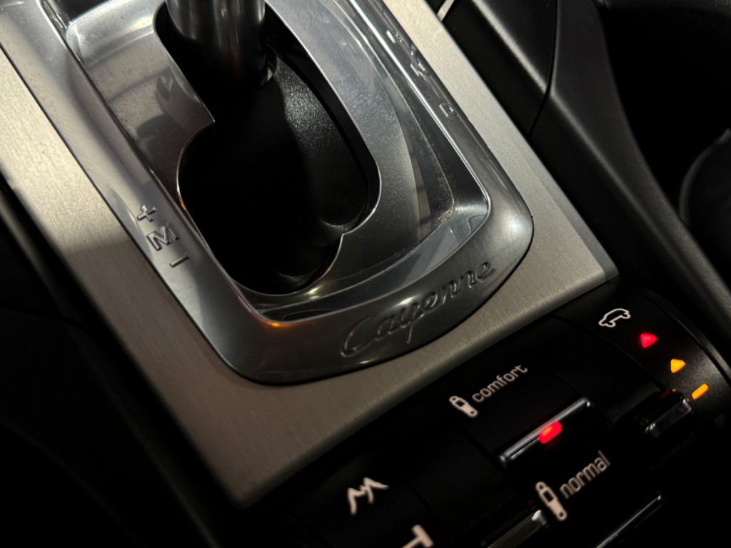 2013 Porsche Cayenne Image 42