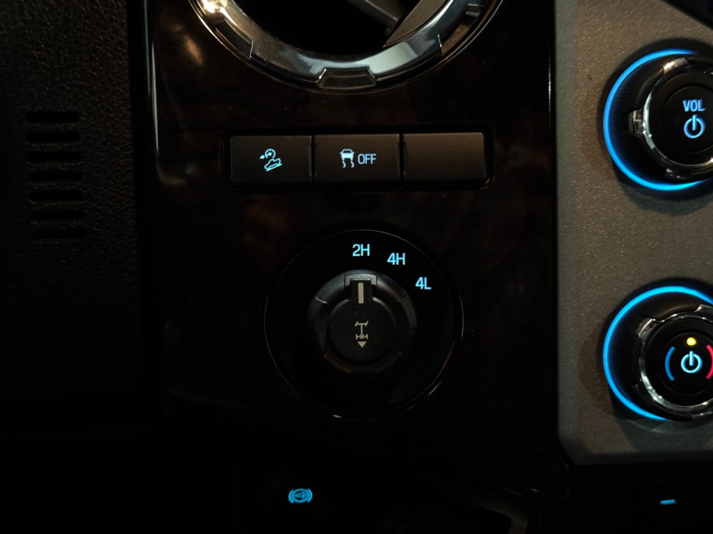 2015 Ford F-250 Image 9