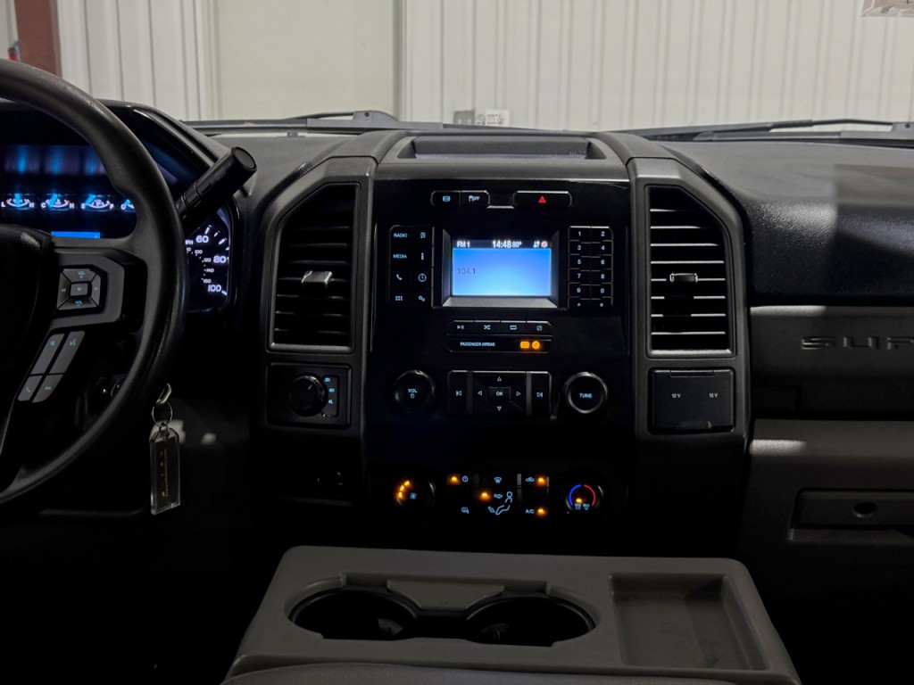 2021 Ford F-250 Image 21