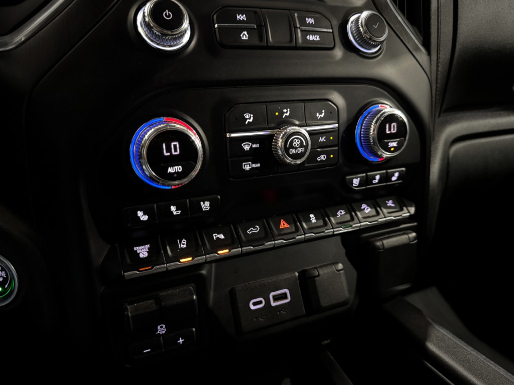 2022 GMC Sierra 3500 Image 6