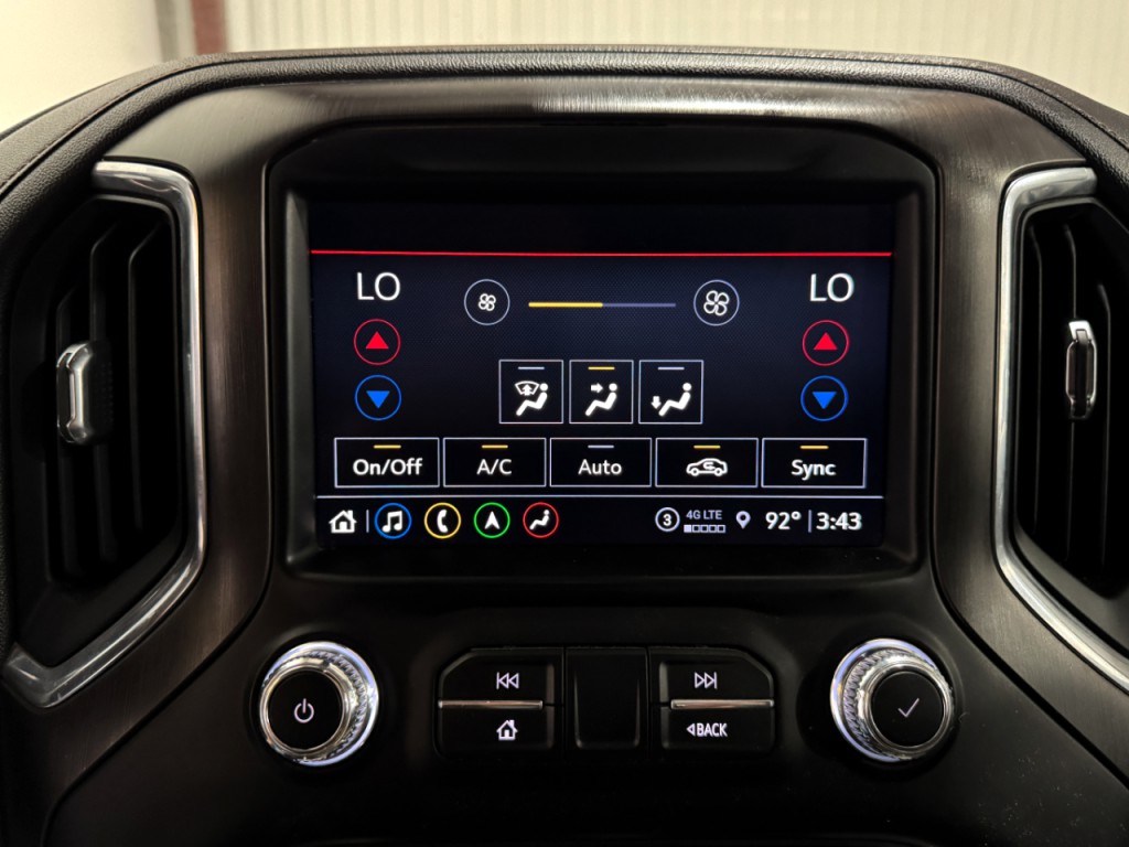 2022 GMC Sierra 3500 Image 17