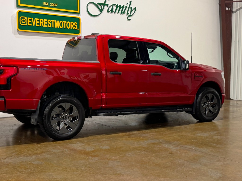 2023 Ford F-150 Image 3