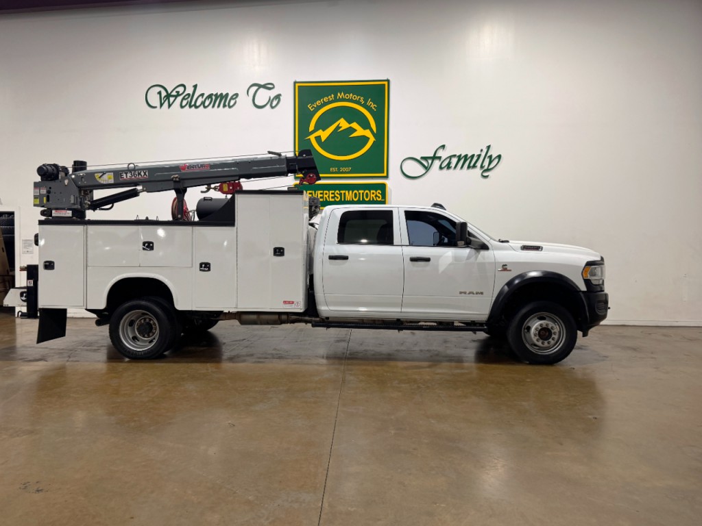 2022 RAM 5500 Image 2