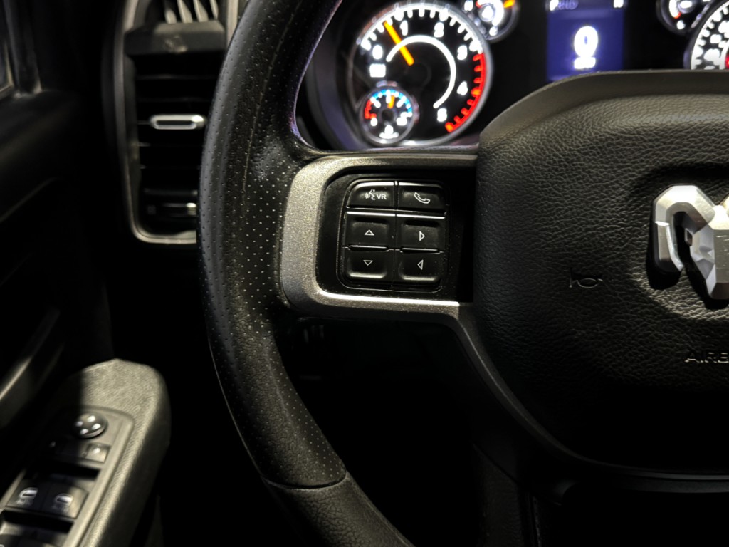 2022 RAM 5500 Image 9