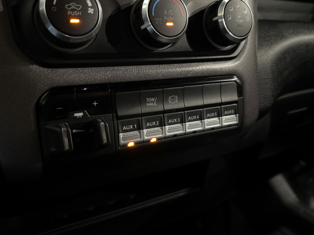 2022 RAM 5500 Image 11