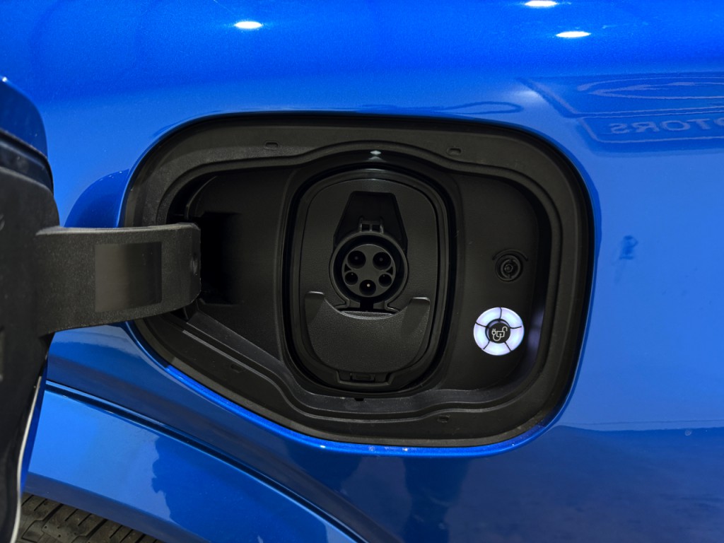 2025 Ford Mustang Image 3