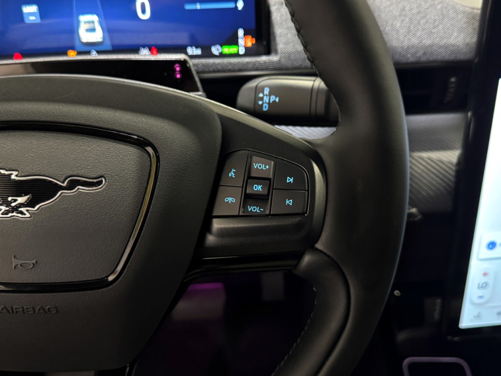 2025 Ford Mustang Image 6