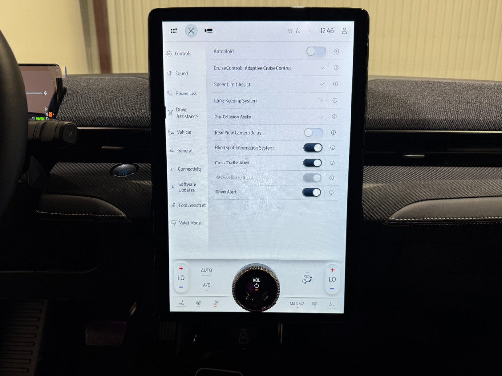 2025 Ford Mustang Image 25