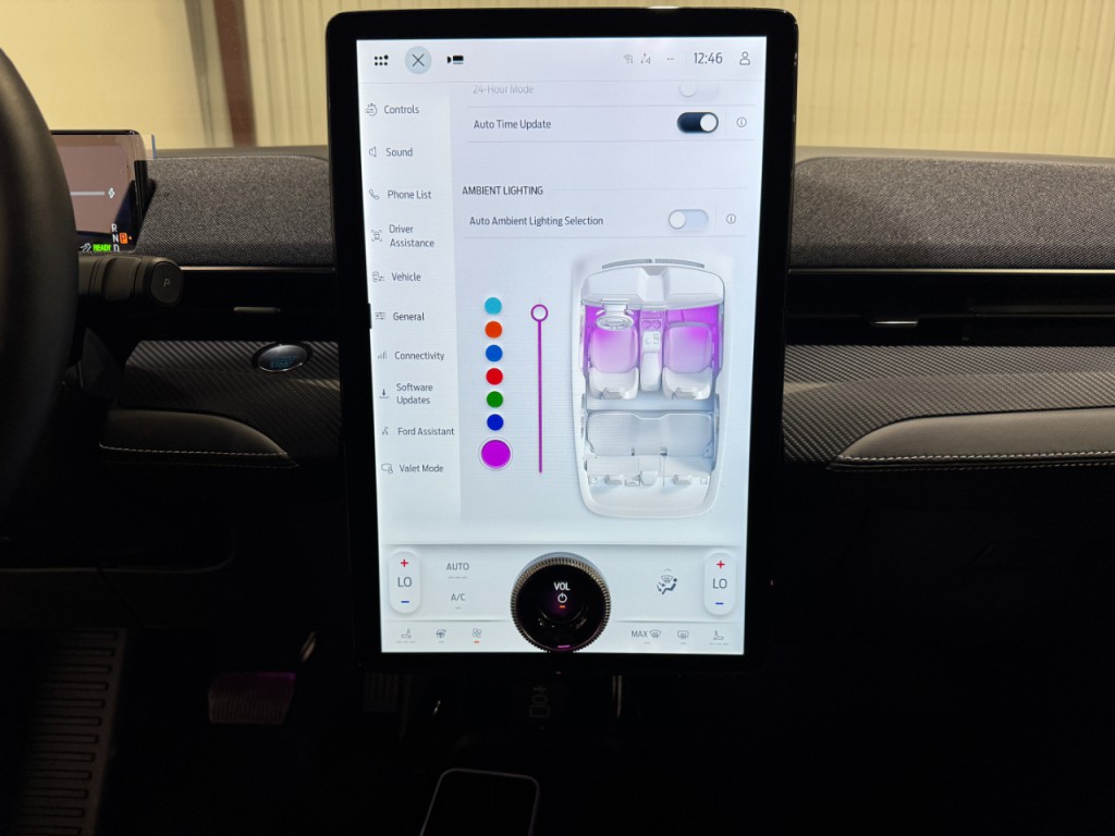 2025 Ford Mustang Image 30