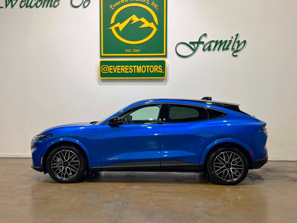 2025 Ford Mustang Image 4