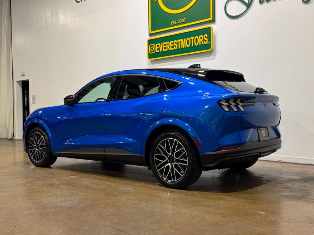 2025 Ford Mustang Image 6