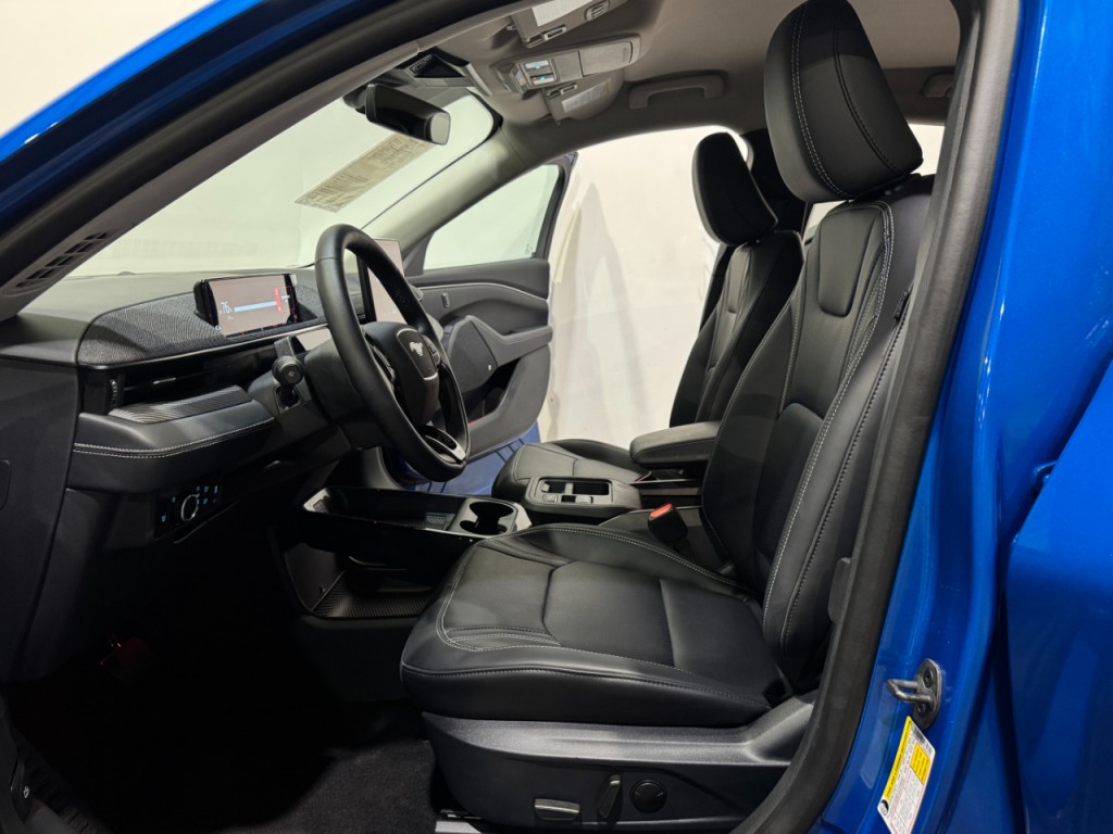 2025 Ford Mustang Image 15