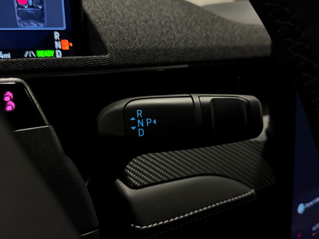 2025 Ford Mustang Image 30