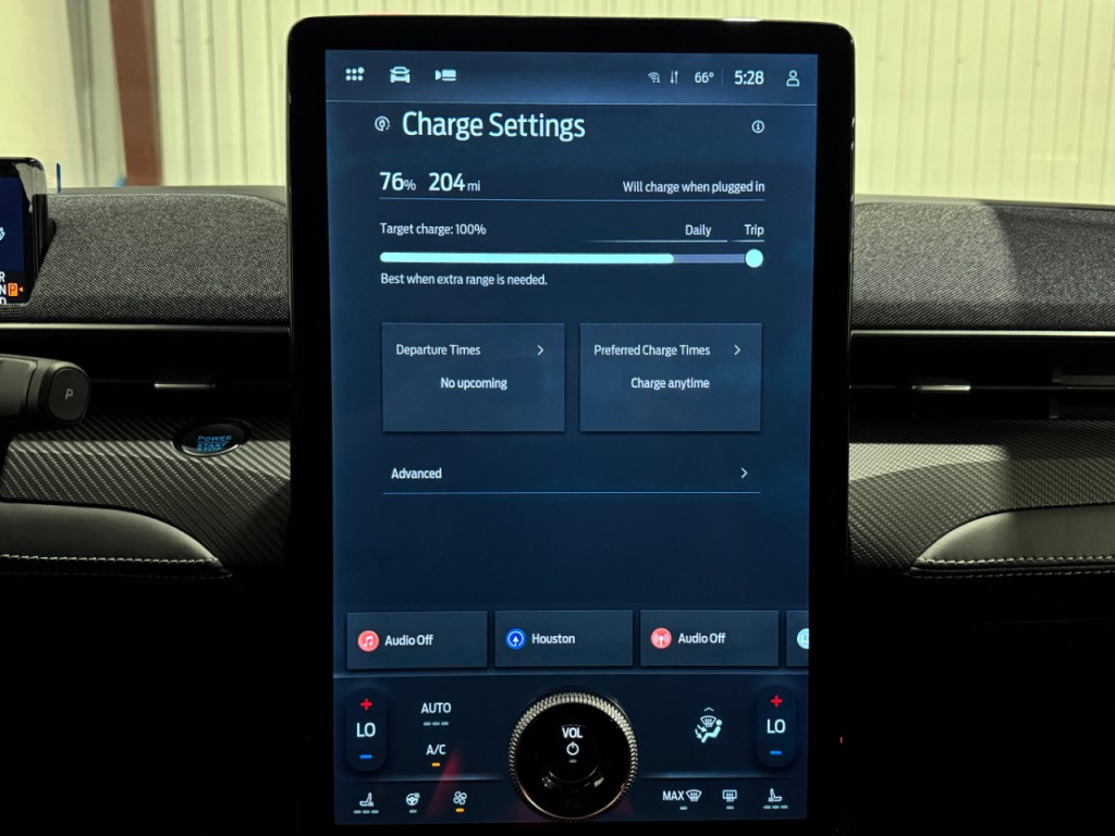 2025 Ford Mustang Image 39