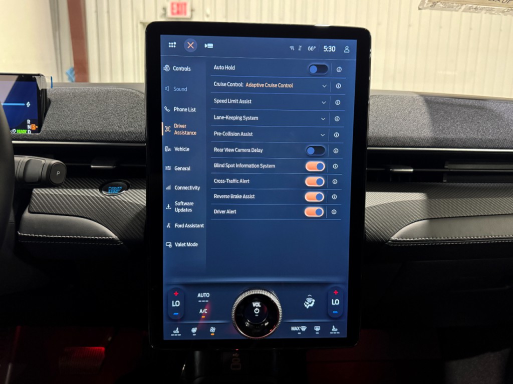 2025 Ford Mustang Image 44