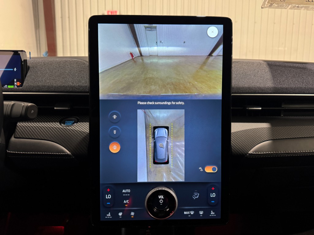 2025 Ford Mustang Image 54