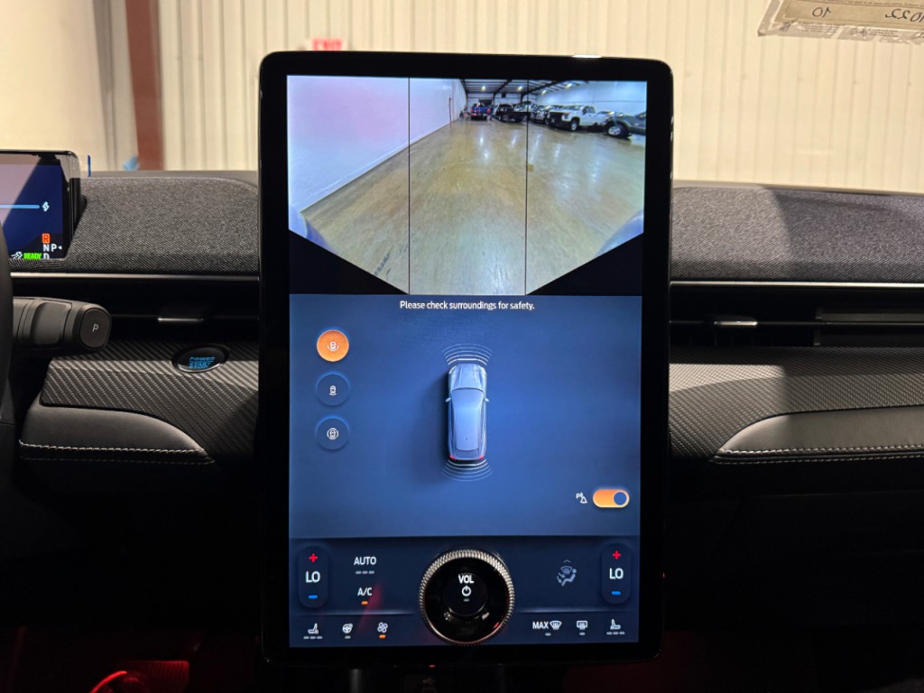 2025 Ford Mustang Image 57