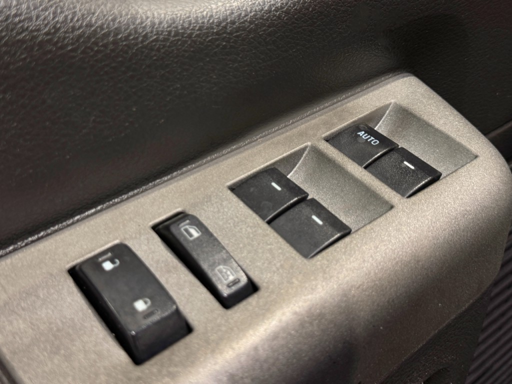 2012 Ford F-250 Image 9