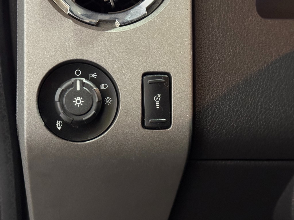 2012 Ford F-250 Image 10