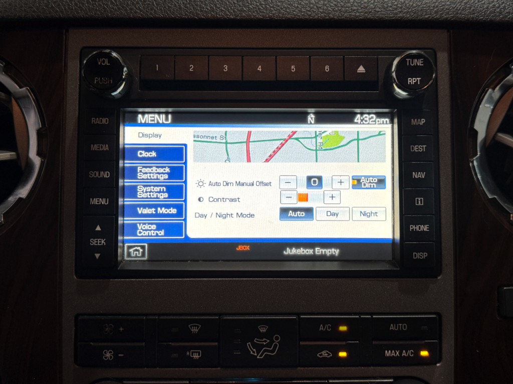 2012 Ford F-250 Image 23