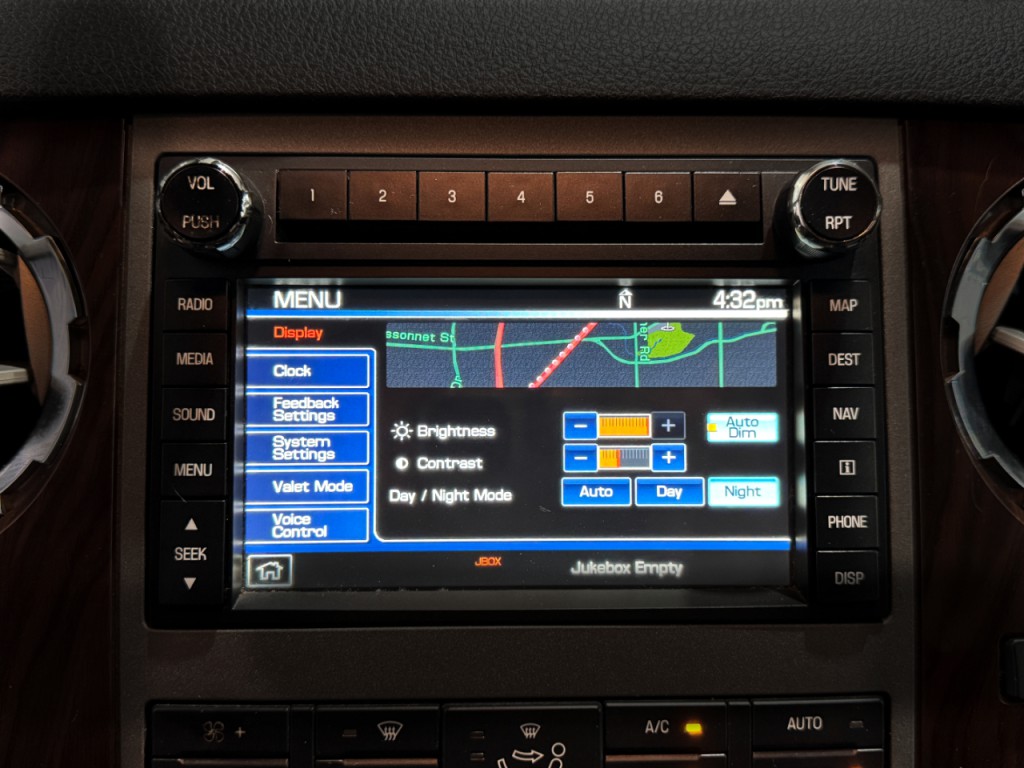 2012 Ford F-250 Image 24