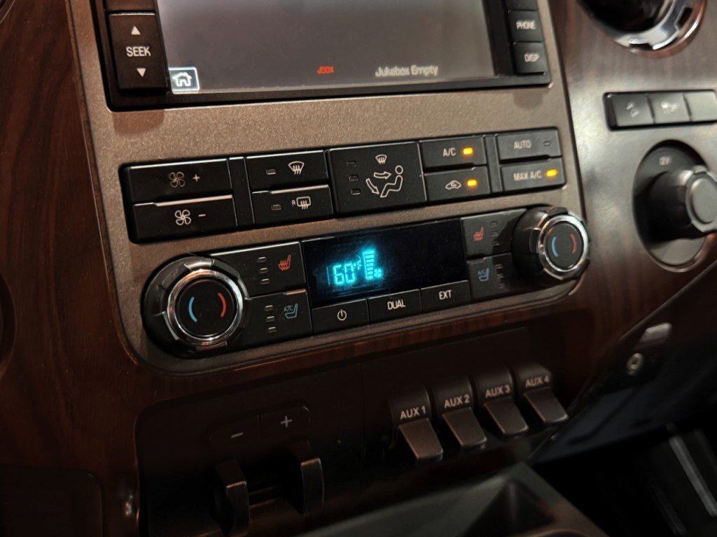 2012 Ford F-250 Image 28