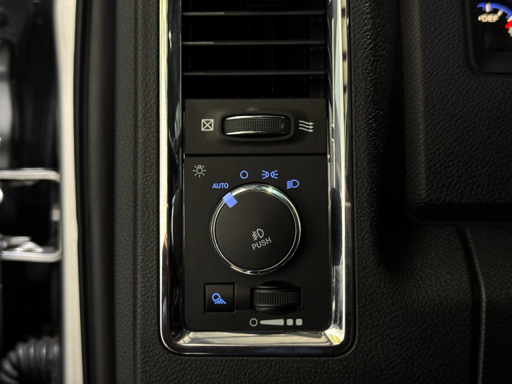 2017 RAM 2500 Image 10