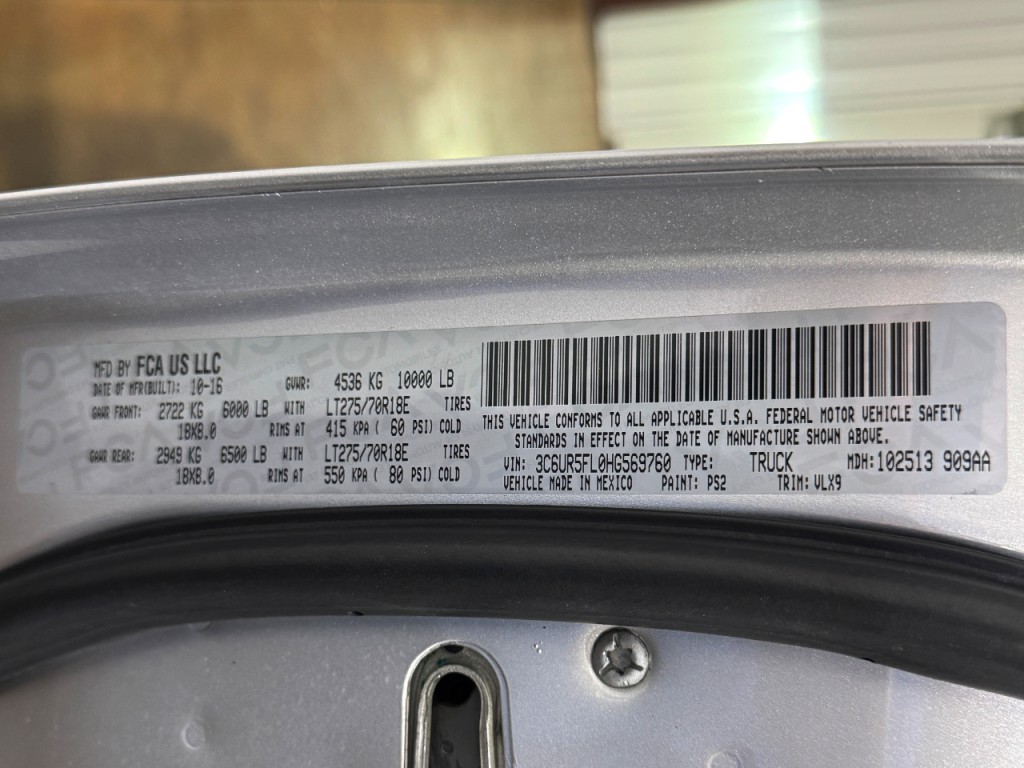 2017 RAM 2500 Image 32