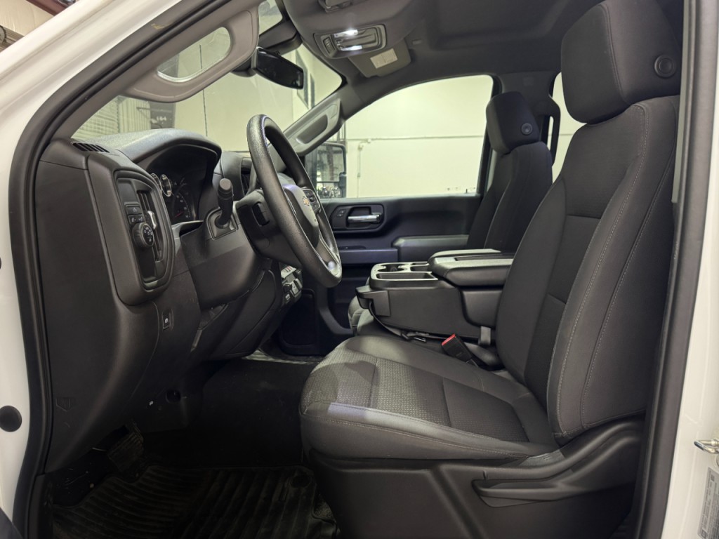 2022 Chevrolet Silverado 1500 Image 3