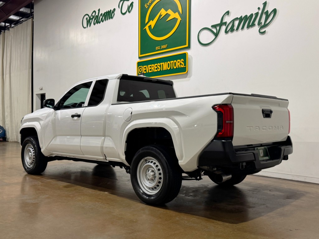 2024 Toyota Tacoma Image 5