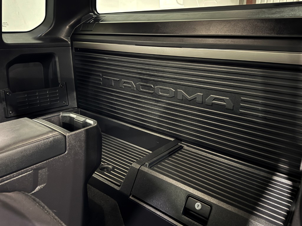 2024 Toyota Tacoma Image 17