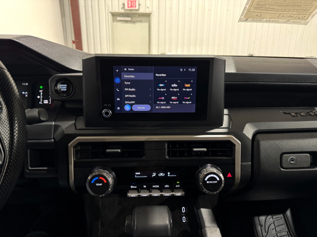 2024 Toyota Tacoma Image 18